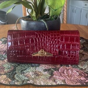 Elegant Red Crocodile-Embossed Clutch